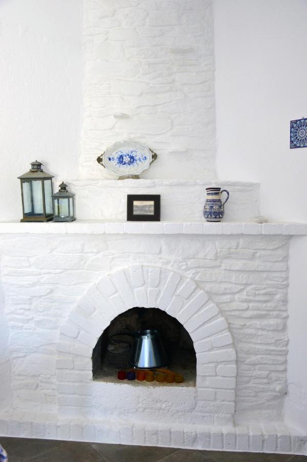 The Charming Beach House, Ideal For 4 To 5 People Ioulis Eksteriør billede
