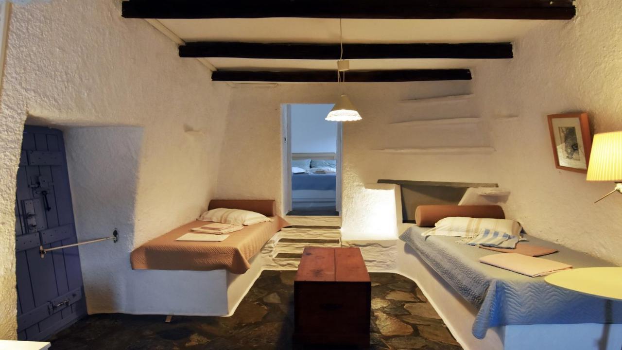 The Charming Beach House, Ideal For 4 To 5 People Ioulis Eksteriør billede